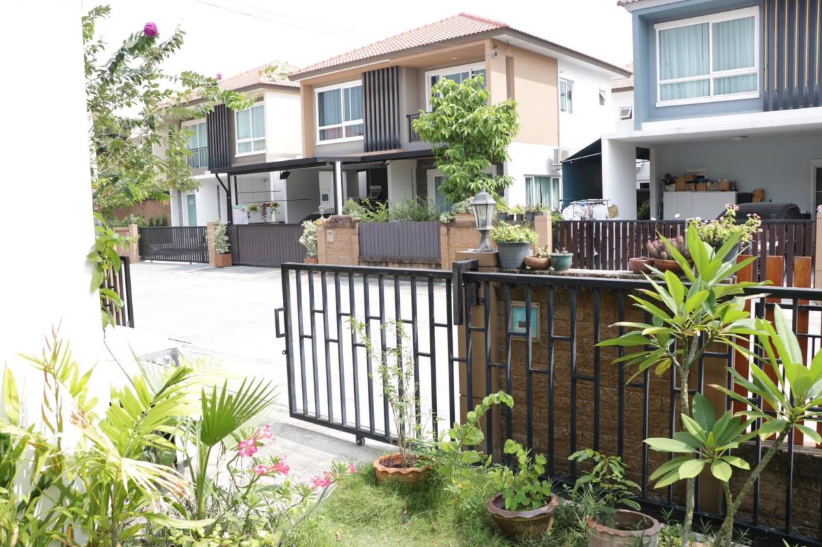 ขายบ้านพัฒนาการ ศรีนครินทร์ : 28/02/2026, บ้านเดี่ยว 4 ห้องนอน ใกล้รถไฟฟ้า อ่อนนุช-พัฒนาการ 
Golden Village บ้านใหญ่พื้นที่กว้าง ราคาพิเศษ 6 ล้านเท่านั้น