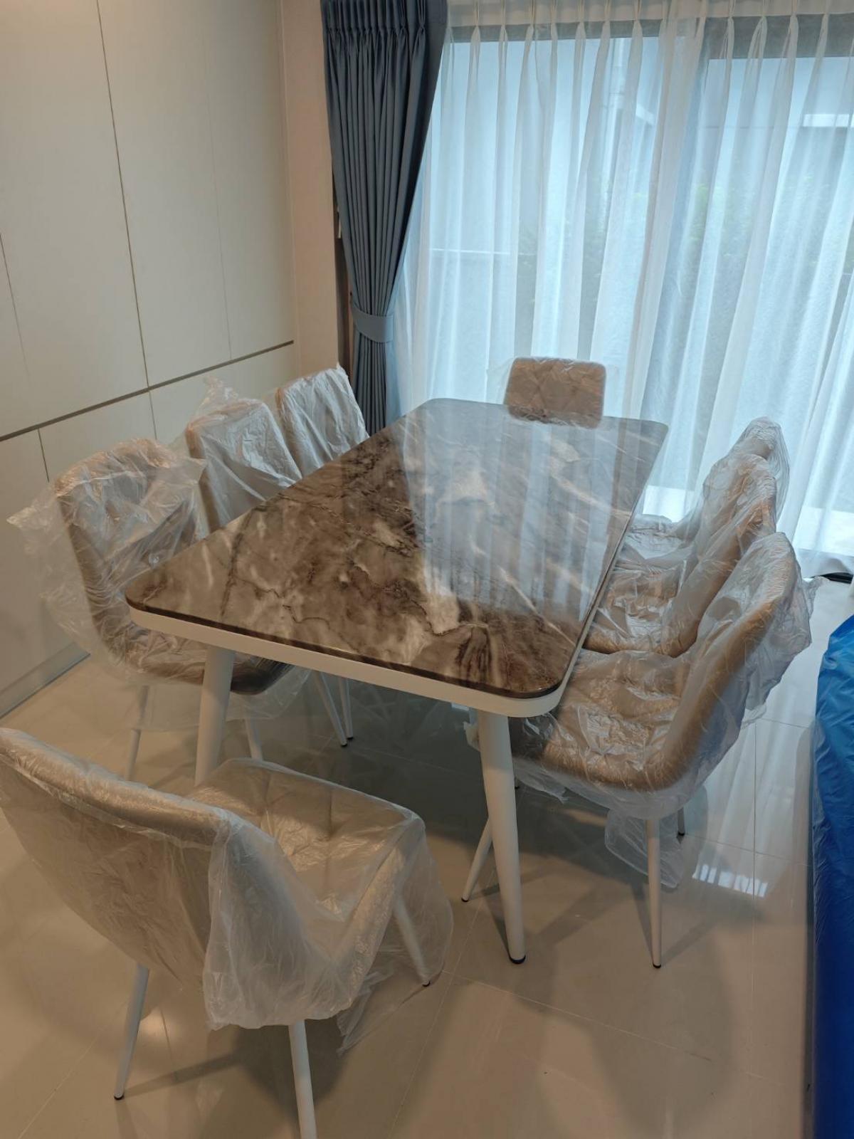 ให้เช่าบ้านวิภาวดี ดอนเมือง หลักสี่ : 28/02/2026, บ้านหรู 4 ห้องนอน กลางเมือง วิภาวดี 
Luxury 4-Bedroom Home in the Heart of Vibhavadi