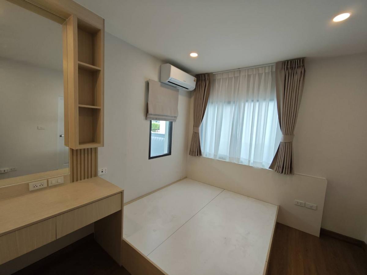 ให้เช่าบ้านวิภาวดี ดอนเมือง หลักสี่ : 28/02/2026, บ้านหรู 4 ห้องนอน กลางเมือง วิภาวดี 
Luxury 4-Bedroom Home in the Heart of Vibhavadi