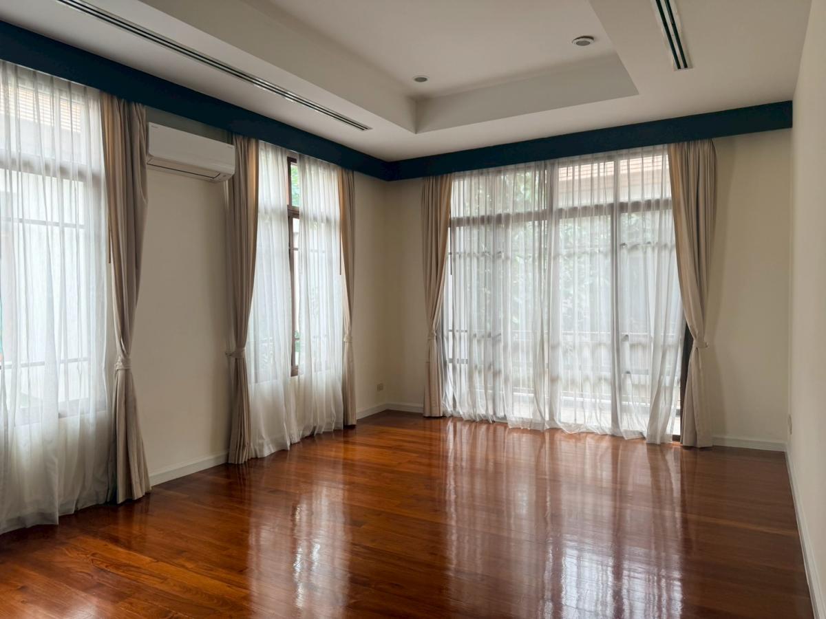 ขายบ้านอ่อนนุช อุดมสุข : 28/02/2026, บ้านเดี่ยวหรู 4 ห้องนอน ใจกลางสุขุมวิท 67 
พร้อมที่ดิน 83 ตร.วา ราคา 70 ล้านเท่านั้น!