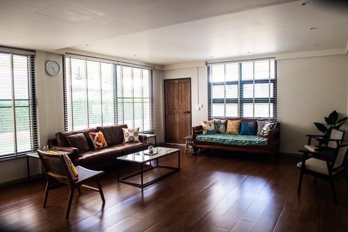 ขายบ้านบางแค เพชรเกษม : 28/02/2026, บ้านหรู 3 ห้องนอน 4 ห้องน้ำ หน้ากว้าง 105 ตร.วา 
ราคาเพียง 19.9 ล้าน พร้อมพื้นที่ใช้สอย 180 ตร.ม. ลงตัวทุกฟังก์ชัน