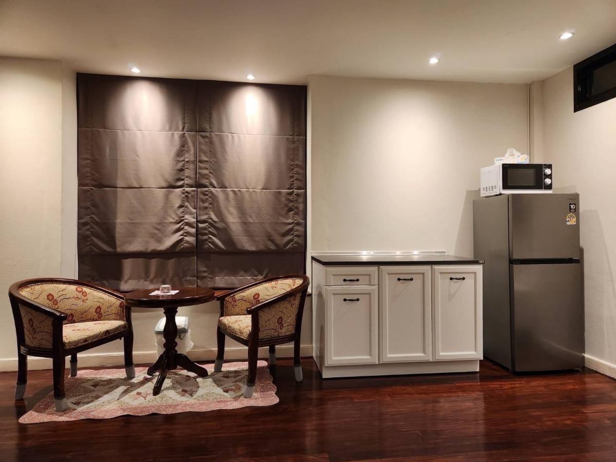 ขายบ้านบางแค เพชรเกษม : 28/02/2026, บ้านหรู 3 ห้องนอน 4 ห้องน้ำ หน้ากว้าง 105 ตร.วา 
ราคาเพียง 19.9 ล้าน พร้อมพื้นที่ใช้สอย 180 ตร.ม. ลงตัวทุกฟังก์ชัน