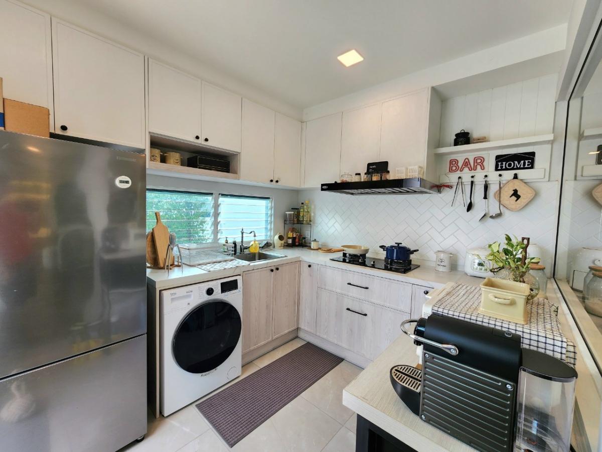 ขายบ้านบางนา แบริ่ง ลาซาล : 28/02/2026, Chaiyapruek Bangna Km.15 บ้านเดี่ยว 3 ห้องนอน บางนา กม.15 สังคมเงียบสงบ ใกล้นิคมฯ เช่า 70,000 บ. ขาย 9.99 ล้าน พร้อมเข้าอยู่ทันที!