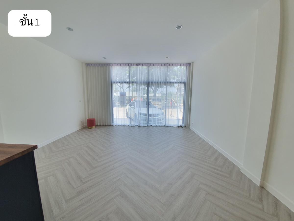 ขายทาวน์โฮมลาดกระบัง สุวรรณภูมิ : 28/02/2026, โฮมออฟฟิศ 4 ชั้น ใกล้บางนา-วงแหวน ลงตัวธุรกิจ-บ้านพัก ขาย 11.9 ล้าน หรือเช่า 50,000 บาท/เดือน พร้อมเข้าอยู่ทันที