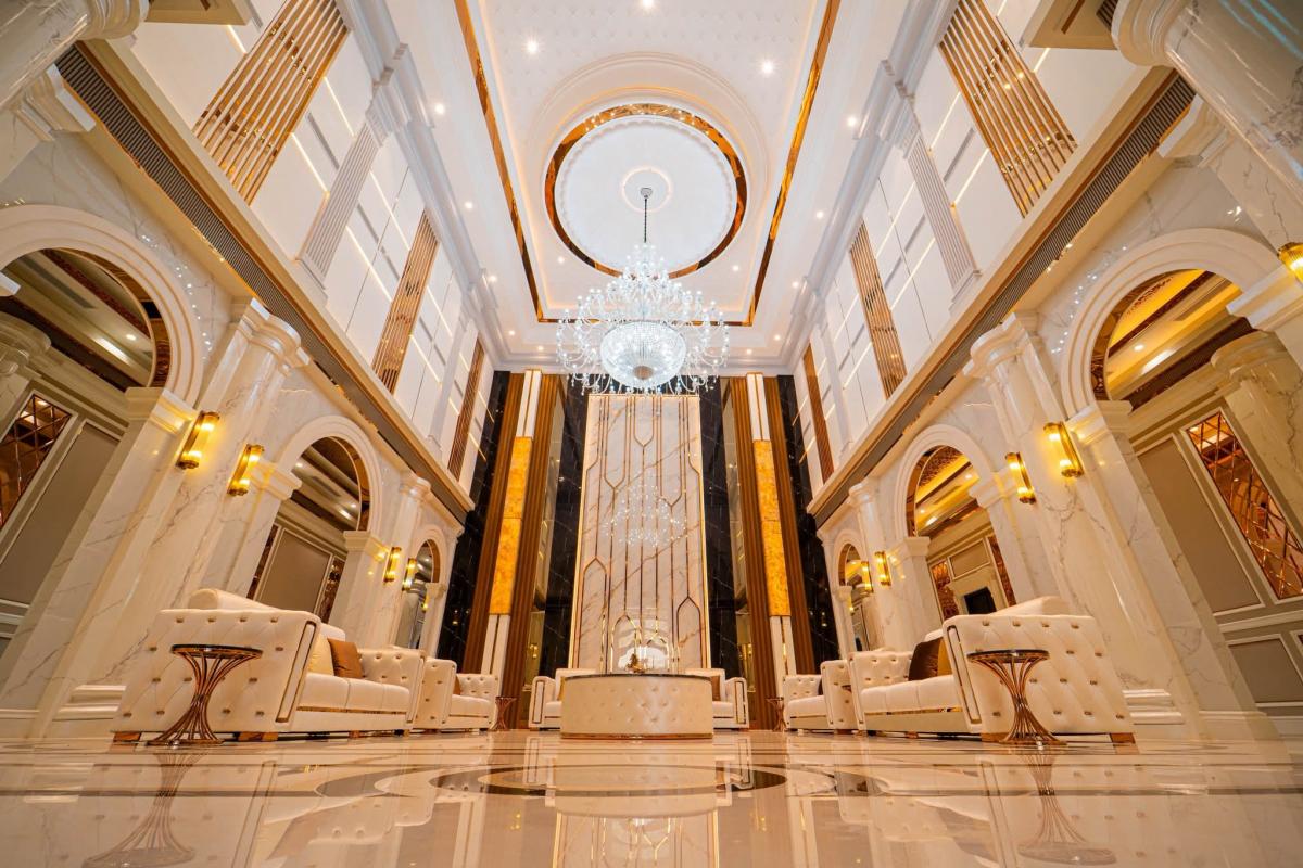 For SaleHousePhutthamonthon, Salaya : Luxury house with 9 bedrooms on a large land area of 868.5 sq m. A rare golden opportunity for investment, all in one place!