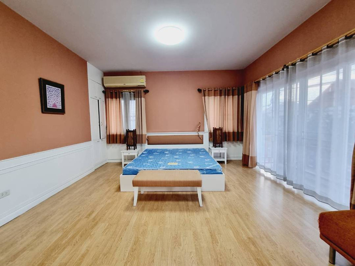 ขายบ้านเชียงใหม่ : ขายด่วน!! บ้านเดี่ยว 2 ชั้น เนื้อที่ 101.9 ตรว. ม.กุลพันธ์วิลล์ 10 อ.สารภี จ.เชียงใหม่ ทำเลดี ใกล้ตัวเมืองเชียงใหม่ ใกล้รร.มงฟอร์ด รร.นานาชาติยูนิตี้คอนคอร์ด