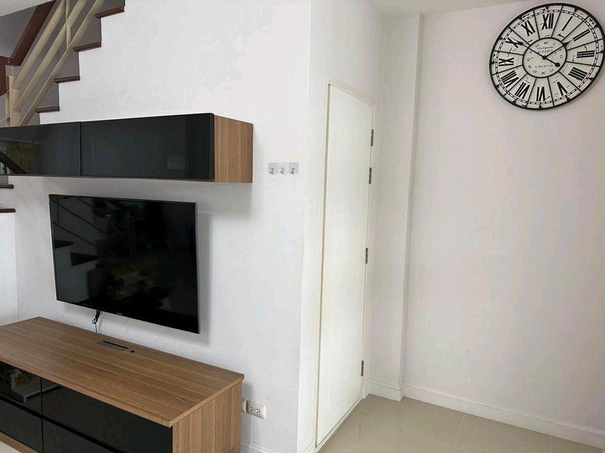 For RentTownhomeThaphra, Talat Phlu, Wutthakat : For rent: 3-story townhome Fully furnished, near BTS Bang WaUrban Sathorn Village
