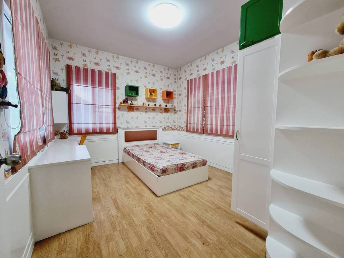 ขายบ้านเชียงใหม่ : ขายด่วน!! บ้านเดี่ยว 2 ชั้น เนื้อที่ 101.9 ตรว. ม.กุลพันธ์วิลล์ 10 อ.สารภี จ.เชียงใหม่ ทำเลดี ใกล้ตัวเมืองเชียงใหม่ ใกล้รร.มงฟอร์ด รร.นานาชาติยูนิตี้คอนคอร์ด