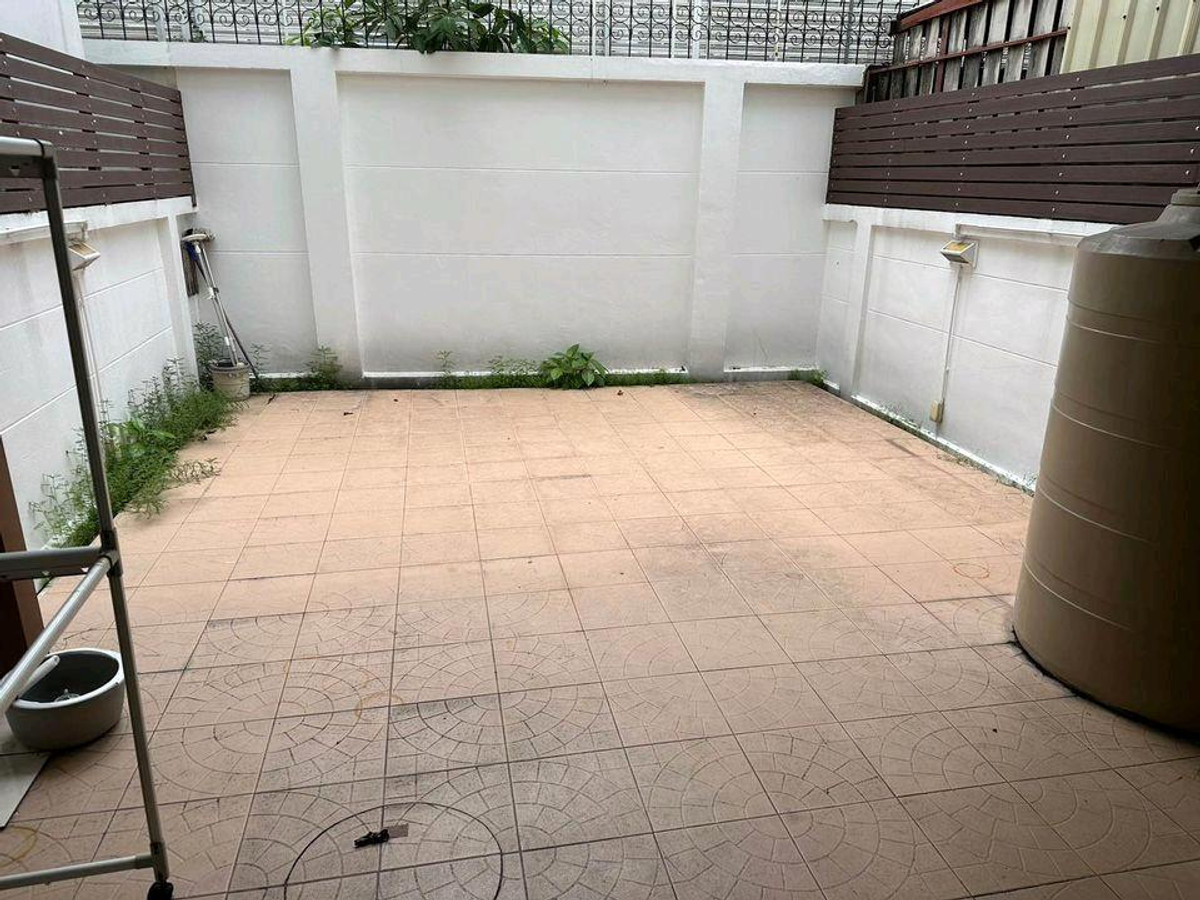 For RentTownhomeThaphra, Talat Phlu, Wutthakat : For rent: 3-story townhome Fully furnished, near BTS Bang WaUrban Sathorn Village