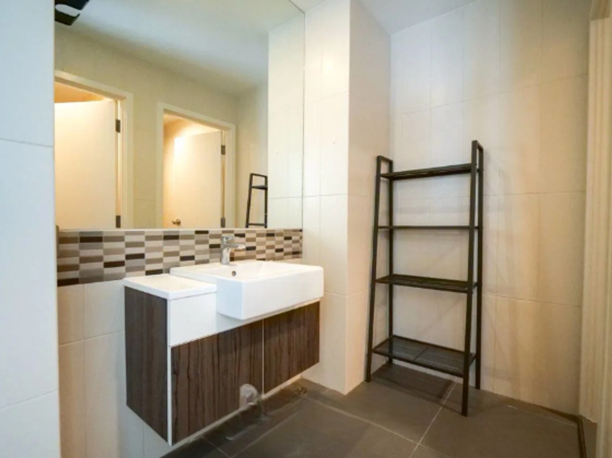 ขายคอนโดอารีย์ อนุสาวรีย์ : Centric Aree Station 50 sq.m. Please add LINE ID @806qphgn o8415o5483