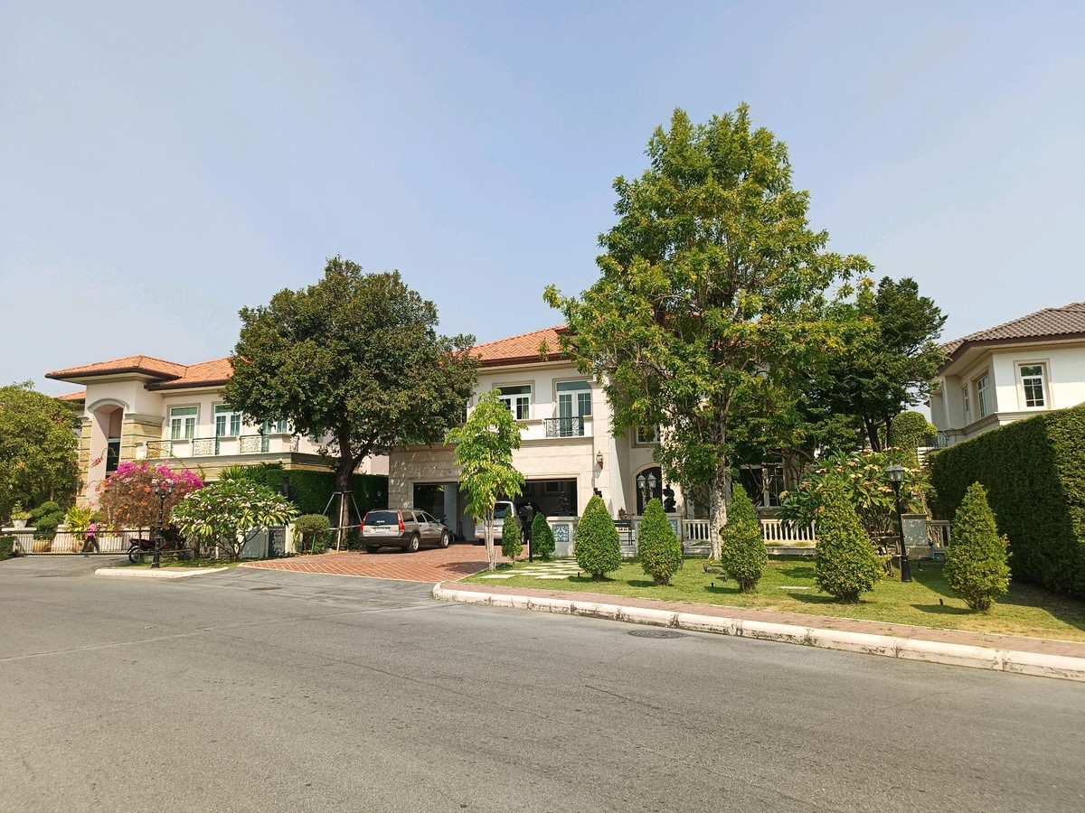 ขายบ้านเลียบทางด่วนรามอินทรา : บ้านเดี่ยว แกรนด์ คริสตัล เลียบทางด่วนรามอินทรา 