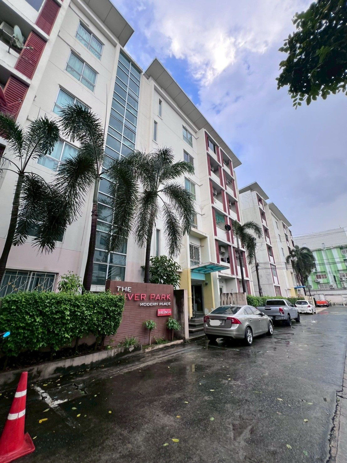 For SaleCondoPathum Thani,Rangsit, Thammasat : For sale The River Park Modern Place (The River Park Modern Place)