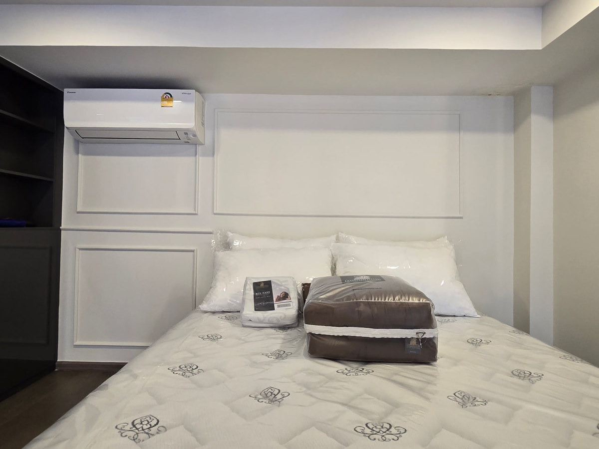 For SaleCondoSiam Paragon ,Chulalongkorn,Samyan : Park Origin Chula Samyan【𝐒𝐄𝐋𝐋 & 𝐑𝐄𝐍𝐓】🔥Light-toned wood furniture, hidden lights provide warm light, an open space, a comfortable feel, yet still maintains a luxurious and classy feel🔥 Contact Line ID: @hacondo