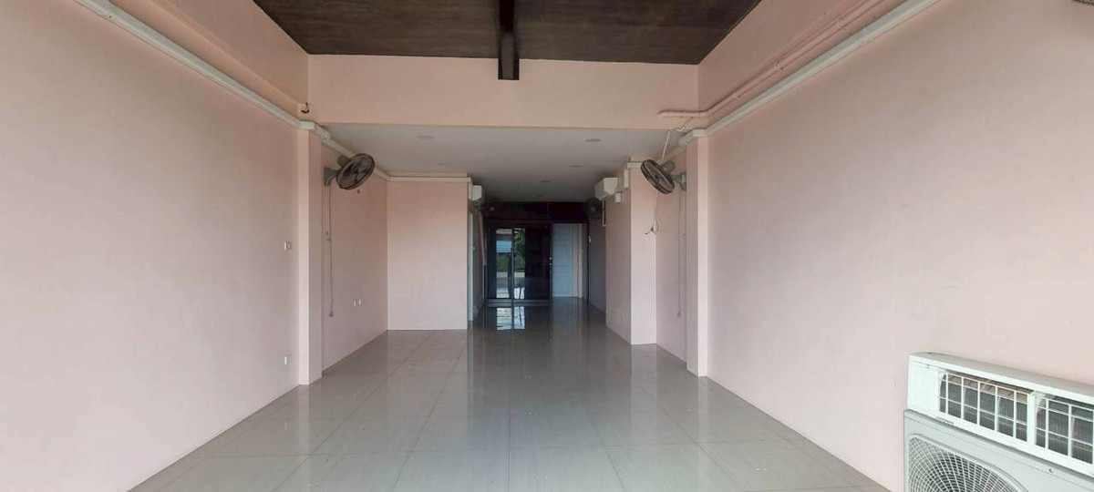 ขายอาคารพาณิชย์ฉะเชิงเทรา : ขายอาคารพาณิชย์หรู 3.5 ชั้น ติดถนน 3481 อ.นางน้ำเปรี้ยว จ.ฉะเชิงเทรา