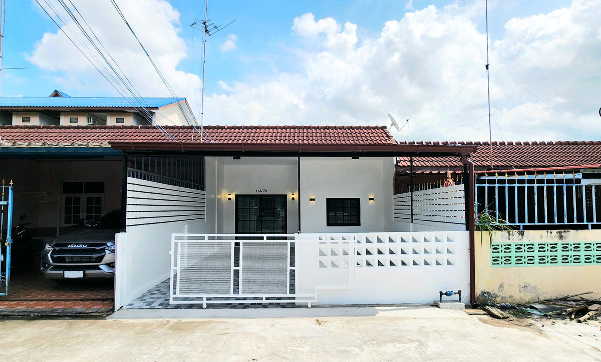 For SaleTownhomeSriracha Laem Chabang Ban Bueng : 🔥ทาวน์เฮ้าส์ สวย ทำเลดี🎉
โซนตลาดวรกิจ บึงวรกิจ ต.บึง ศรีราชา ชลบุรี