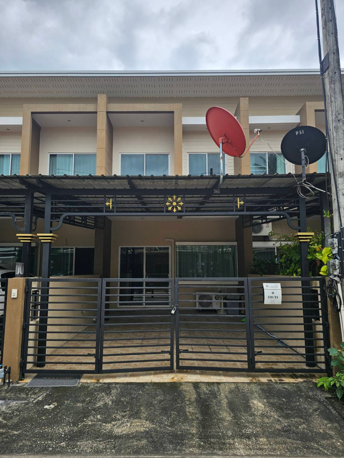 ขายทาวน์โฮมกระบี่ : ขายด่วนบ้านทาวน์โฮม 2 ชั้น หมู่บ้าน K-VILLAGE 3 (เค-วิลเลจ 3) บ้าน ใจกลางเมืองกระบี่ ตกแต่งครัวเพิ่มเติม