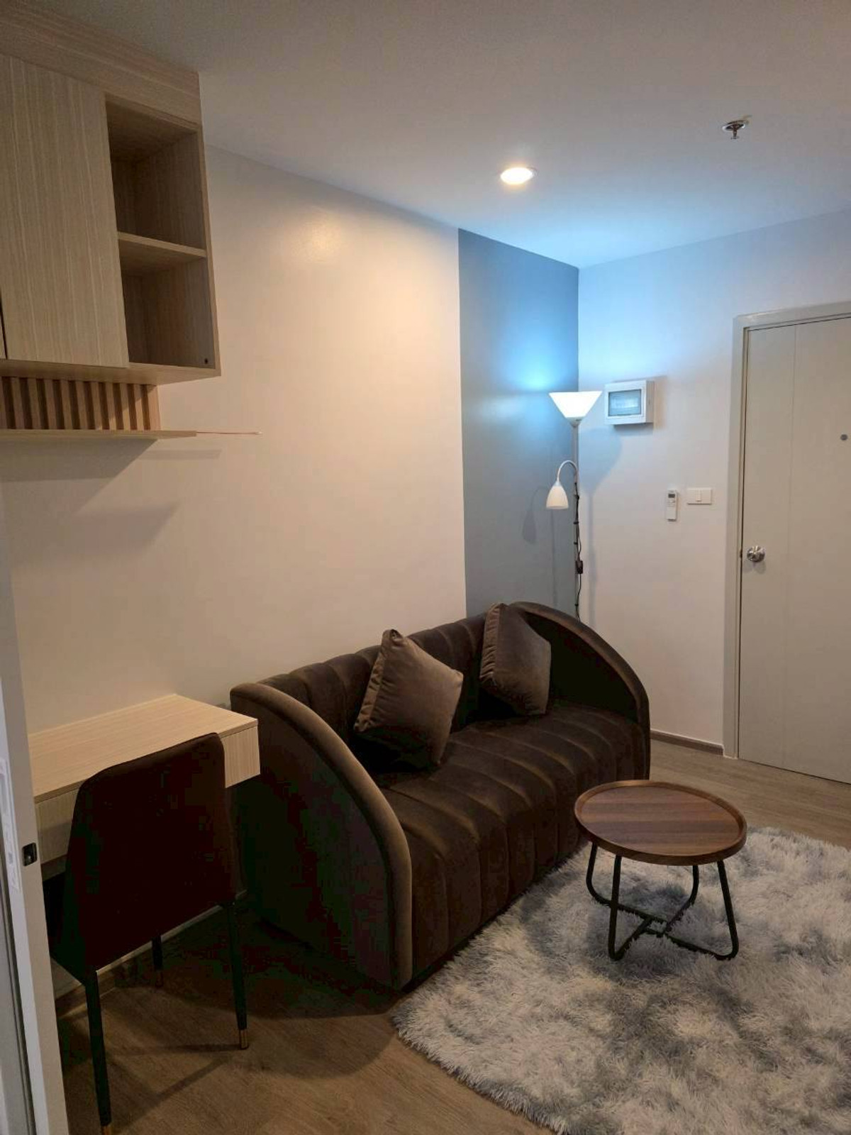 For RentCondoThaphra, Talat Phlu, Wutthakat : Condo for rent, Regent Home Wutthakat, Building A, 24th floor, built-in, luxurious throughout the room, open view, very beautiful, rental price 12,000 baht.