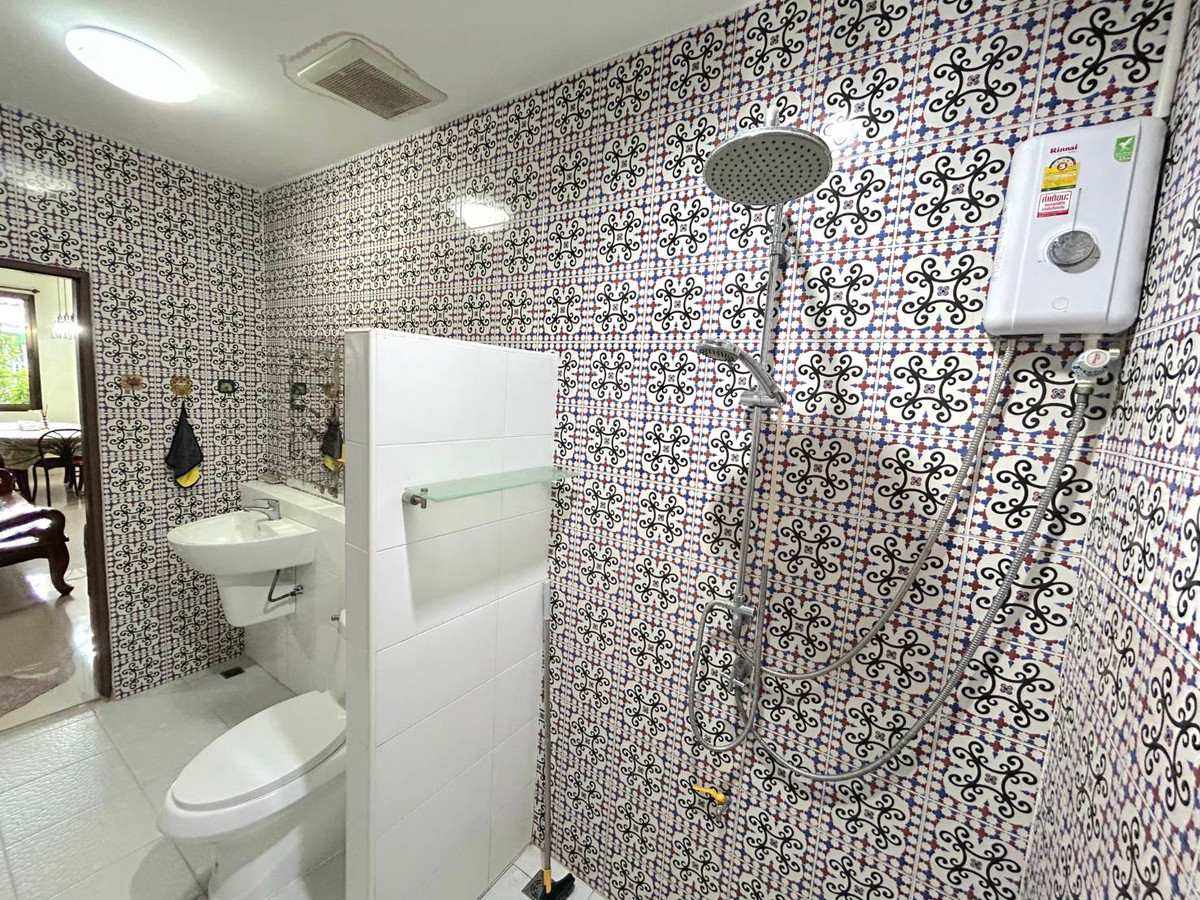 ขายทาวน์โฮมวิภาวดี ดอนเมือง หลักสี่ : ทาวน์เฮ้าส์หลังมุม ชั้นเดียว 2 คูหา บูรพาวิลล่า 7 ดอนเมือง ซอยเวฬุวนาราม 15