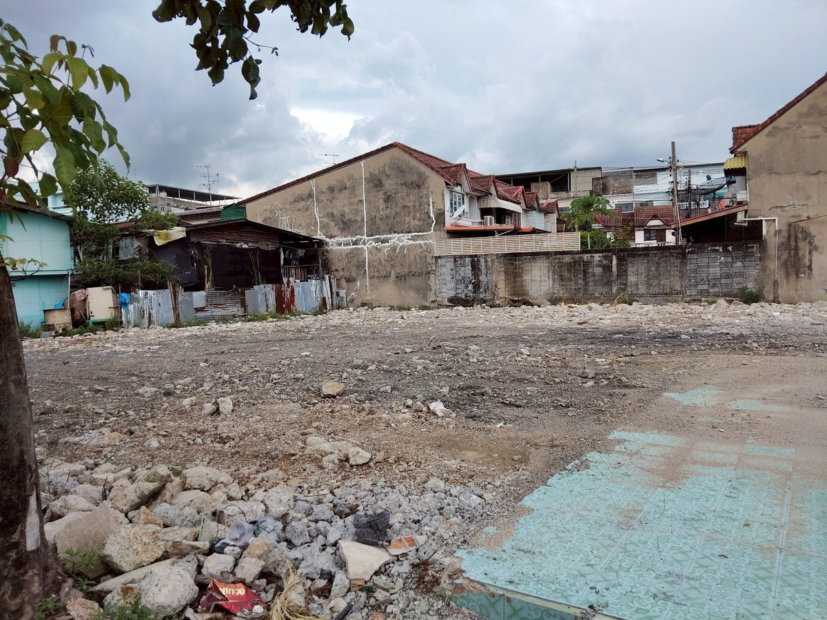 For SaleLandChaengwatana, Muangthong : Land for sale in prime location! Near the Pink Line MRT Irrigation station, only 650 meters, Pak Kret District, Nonthaburi Province