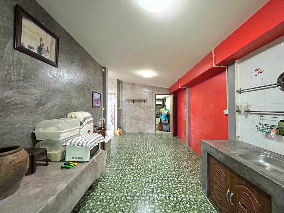 ขายทาวน์โฮมวิภาวดี ดอนเมือง หลักสี่ : ทาวน์เฮ้าส์หลังมุม ชั้นเดียว 2 คูหา บูรพาวิลล่า 7 ดอนเมือง ซอยเวฬุวนาราม 15