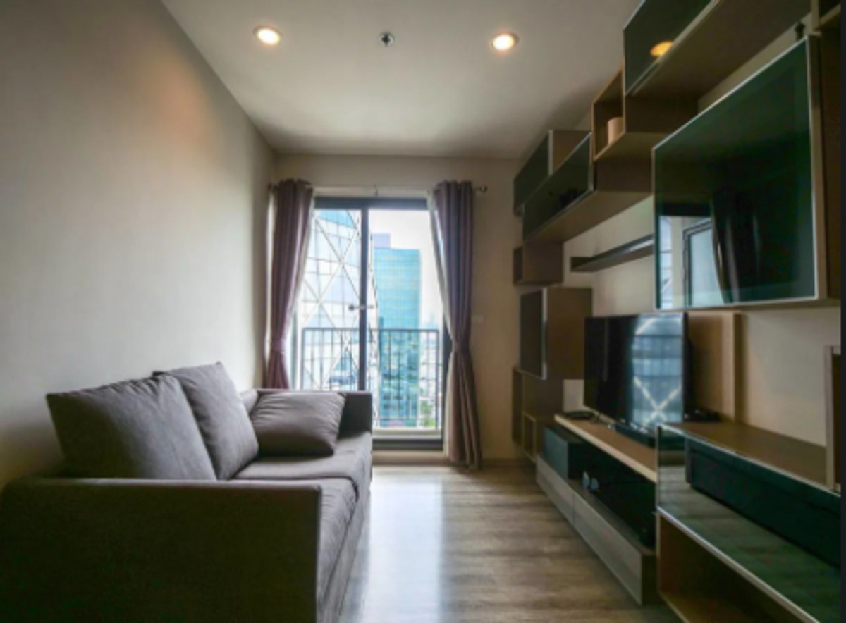 ขายคอนโดอารีย์ อนุสาวรีย์ : Centric Aree Station 50 sq.m. Please add LINE ID @806qphgn o8415o5483