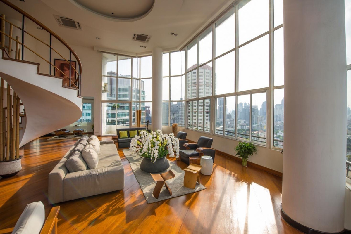 ขายคอนโดคลองเตย กล้วยน้ำไท : ขายห้องหายากมาก | Moon Tower ทองหล่อ ซอยสุขุมวิท 59
5 ห้องนอน 4 ห้องน้ำ | พื้นที่ 531 ตร.ม.
ราคา 82,000,000 บาท 