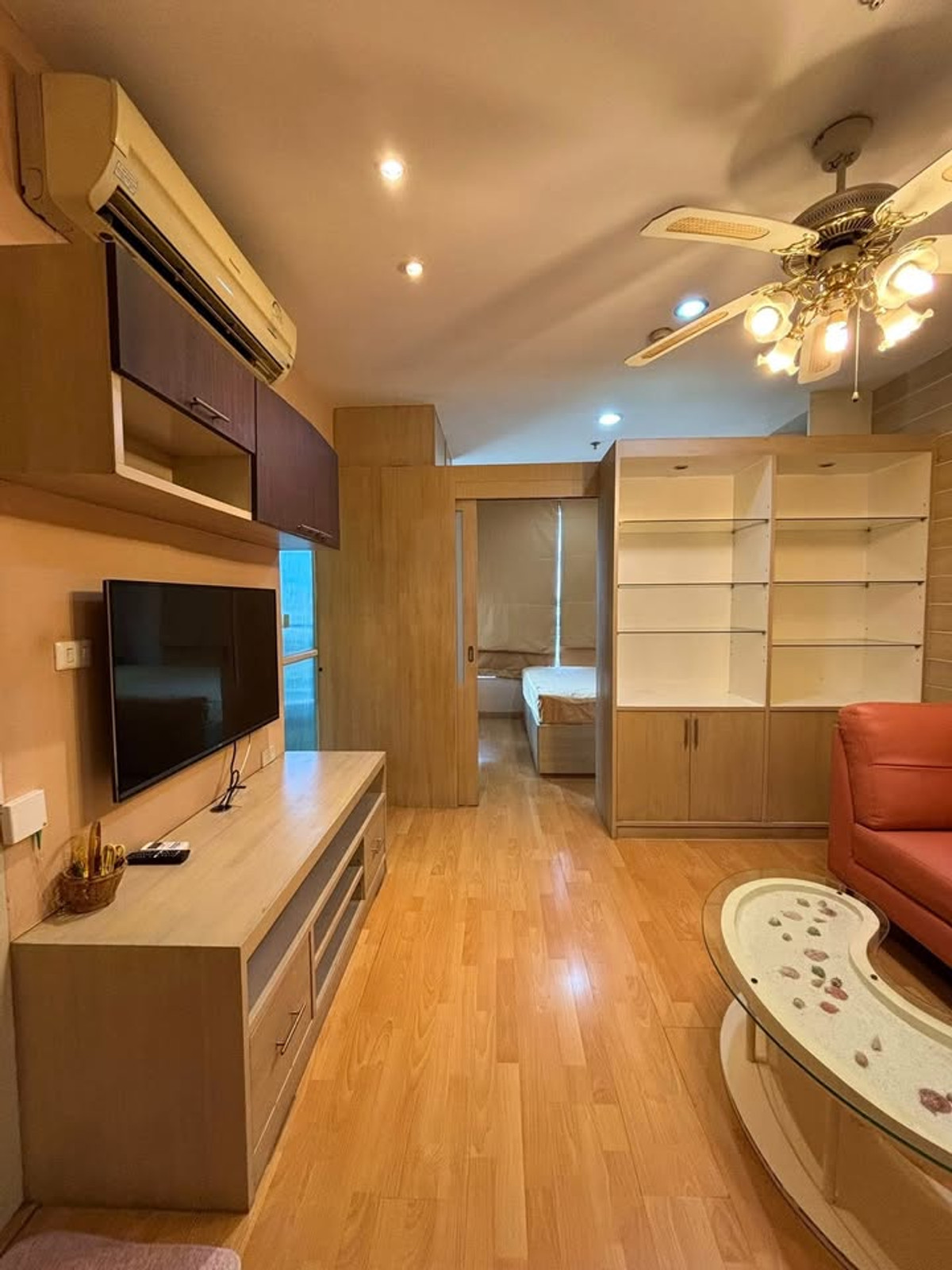 ให้เช่าคอนโดโชคชัย4 ลาดพร้าว71 : เช่าคอนโด Life @ Ratchada/ไลฟ์ แอท รัชดา (B6811030)