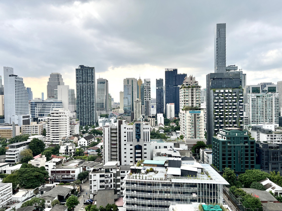 ขายคอนโดสุขุมวิท อโศก ทองหล่อ : Rare Item!!! คอนโดไซส์ใหญ่สภาพดีทำเลซอย 39 เข้าออกได้หลายทาง ห้องใหญ่น่าอยู่ ตึก maintain ดีมาก วิวสวย panorama ✨Ds Tower 1✨3 ห้องนอน 2 ห้องน้ำ ขนาด 205 ตร.ม ใกล้ BTS / MRT พร้อมพงษ์ (1 กม.) Tel.0982645161 