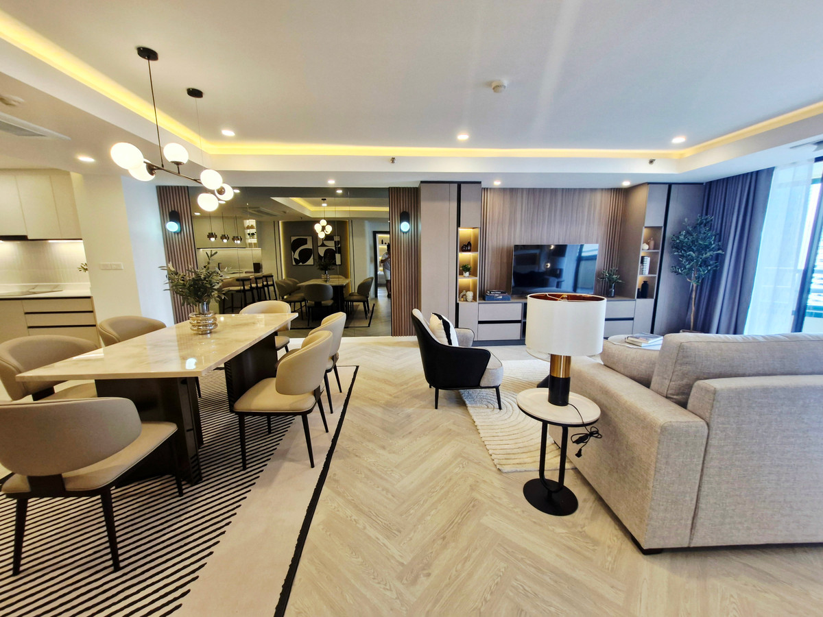 For SaleCondoSukhumvit, Asoke, Thonglor : ✨Las Colinas Condo✨2 beds 3 baths, Size 141 sqm., near BTS / MRT Asole/Sukhumvit (0.1 km) Tel.0982645161 