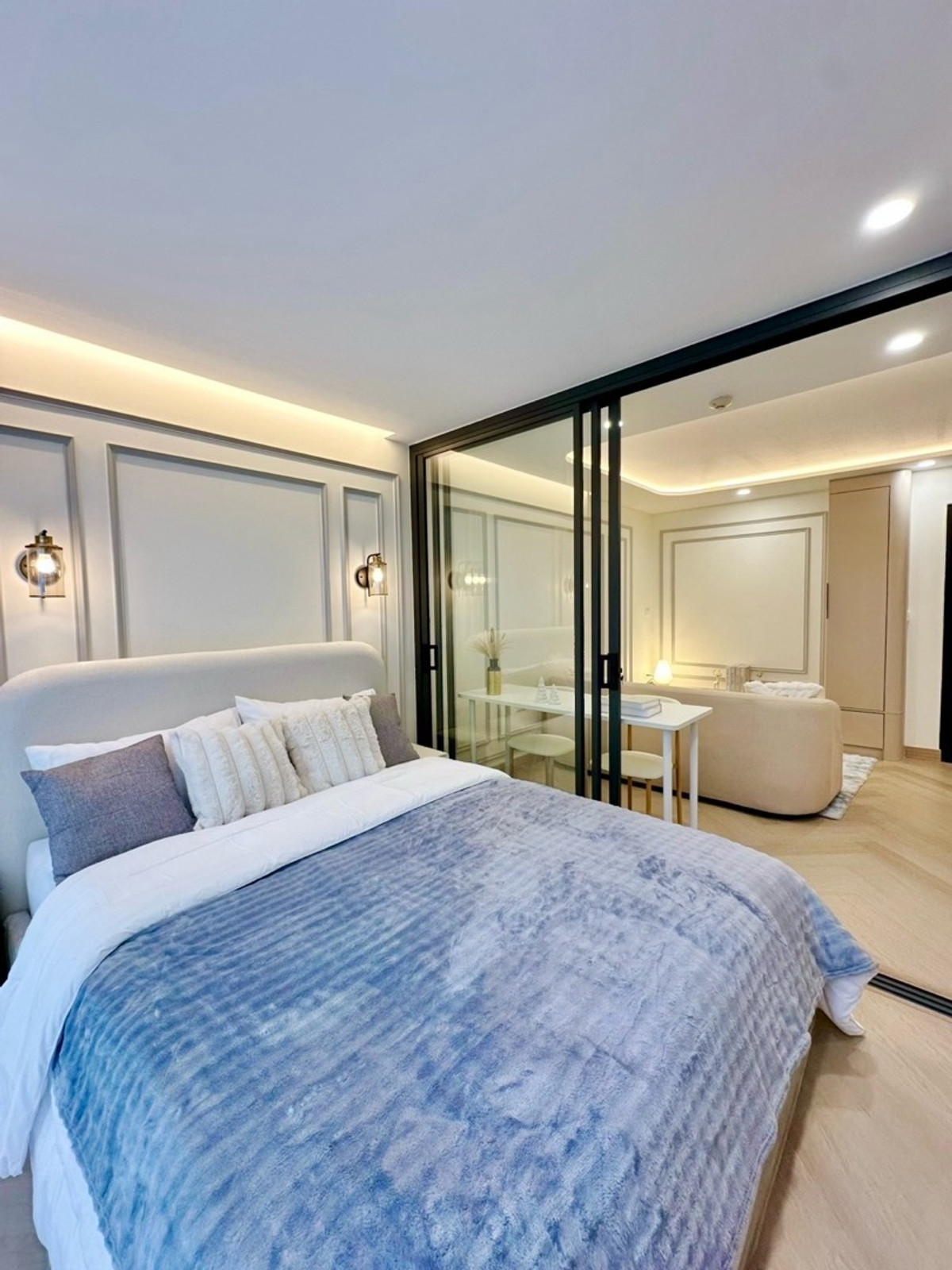 ขายคอนโดรัชดา ห้วยขวาง : 🔥Hot Deal❗📍  MRT สุทธิสาร เพียง 500 ม.🏡 1 ห้องนอน | 1 ห้องน้ำ | 33.8 ตร.ม. เฟอร์ใหม่ครบ Built-in ทั้งห้อง