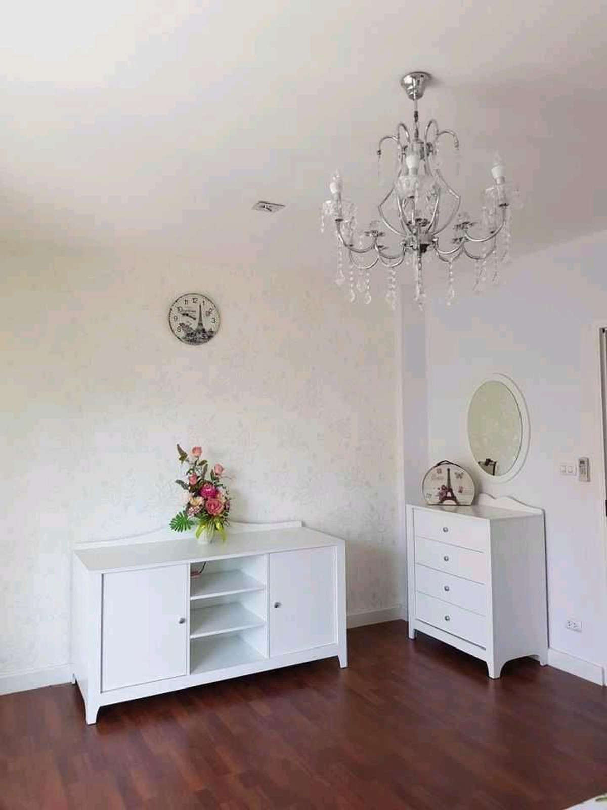 For RentTownhomeThaphra, Talat Phlu, Wutthakat : For rent: 3-story townhome Fully furnished, near BTS Bang WaUrban Sathorn Village