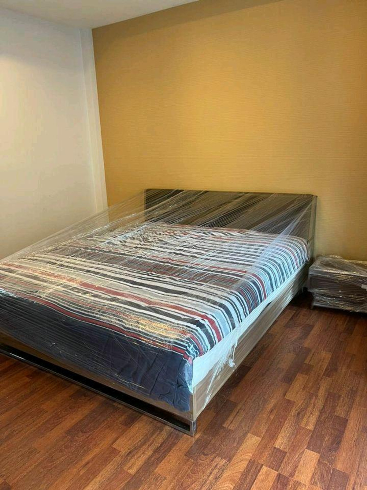 For RentTownhomeThaphra, Talat Phlu, Wutthakat : For rent: 3-story townhome Fully furnished, near BTS Bang WaUrban Sathorn Village