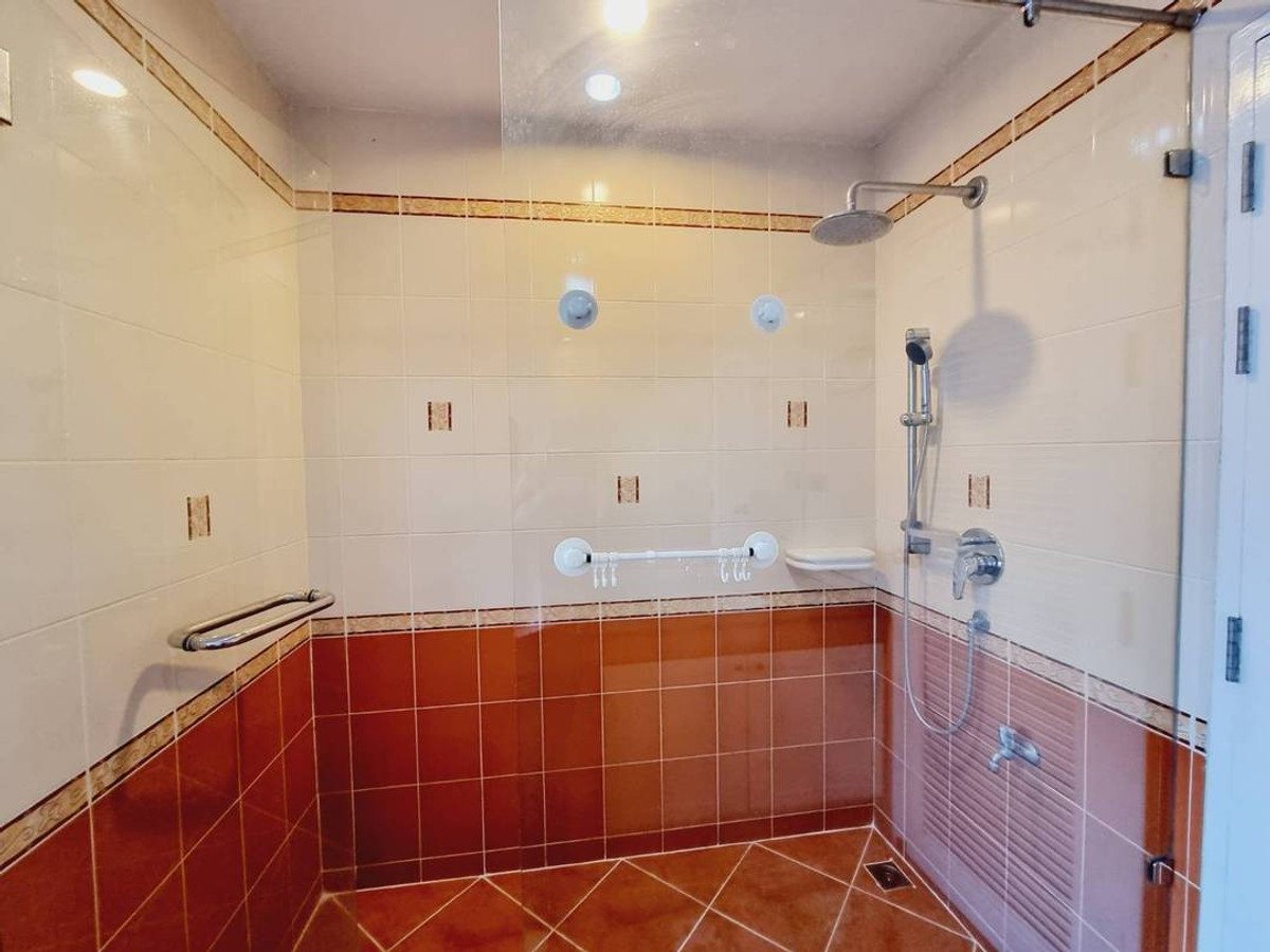 ขายบ้านเชียงใหม่ : ขายด่วน!! บ้านเดี่ยว 2 ชั้น เนื้อที่ 101.9 ตรว. ม.กุลพันธ์วิลล์ 10 อ.สารภี จ.เชียงใหม่ ทำเลดี ใกล้ตัวเมืองเชียงใหม่ ใกล้รร.มงฟอร์ด รร.นานาชาติยูนิตี้คอนคอร์ด