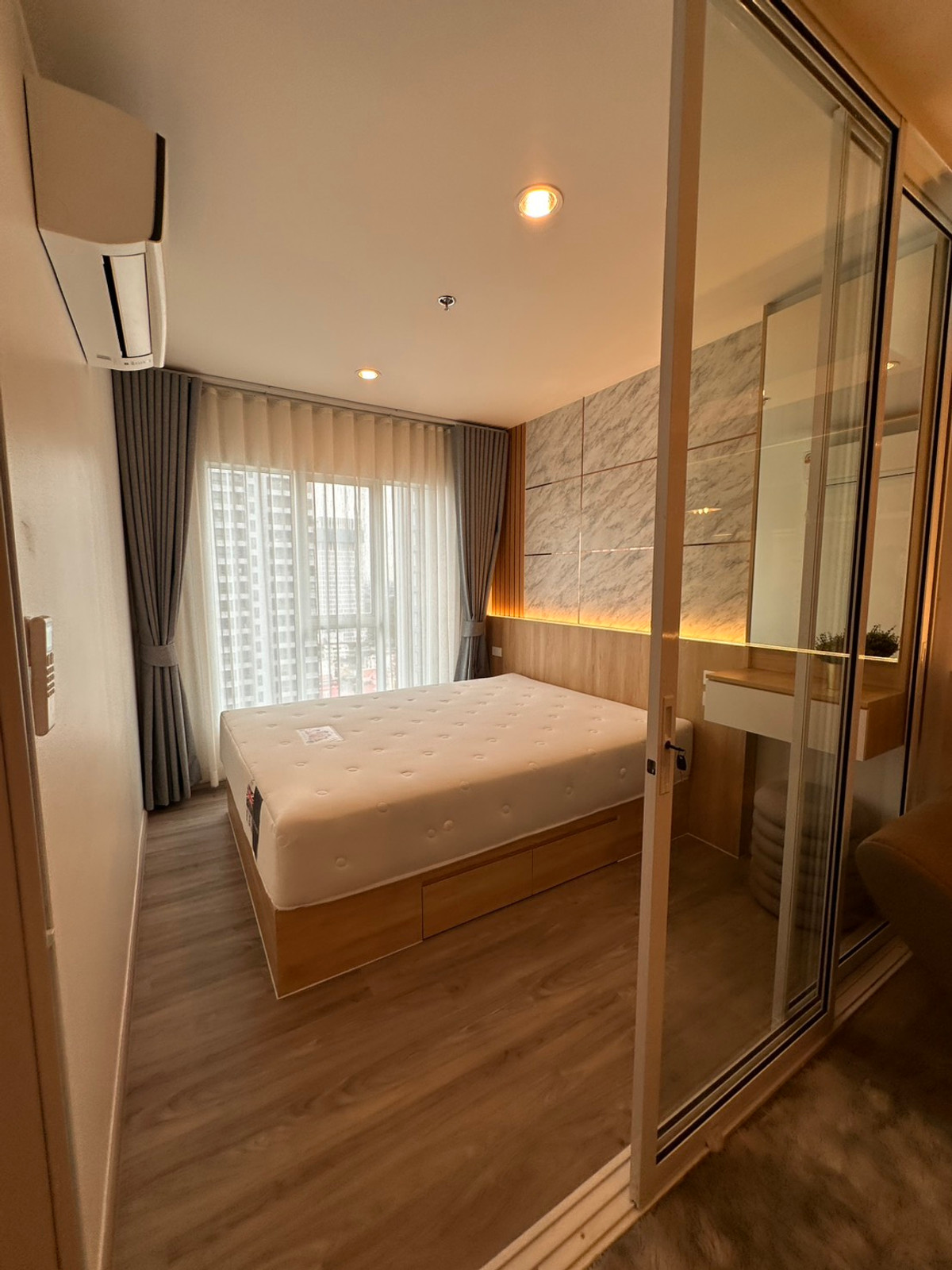 ให้เช่าคอนโดบางนา แบริ่ง ลาซาล : SK03615 ให้เช่า Regent Home Bangna **ตกแต่งสวยมาก** 1 ห้องนอน 1 ห้องน้ำ BTS บางนา