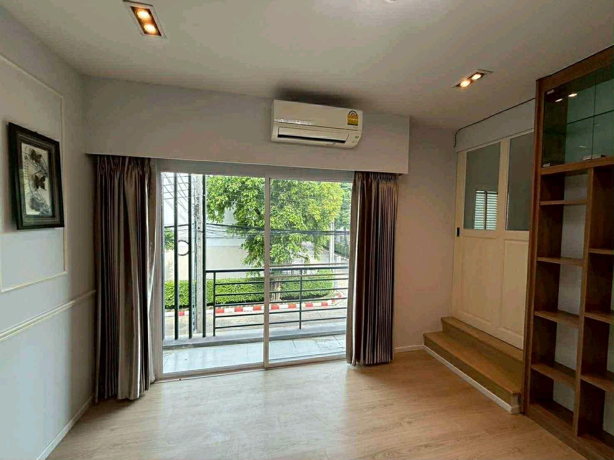 ให้เช่าทาวน์โฮมอ่อนนุช อุดมสุข : 🏡 ให้เช่าทาวน์โฮม 3 ชั้น หมู่บ้านกลางเมือง สุขุมวิท 77