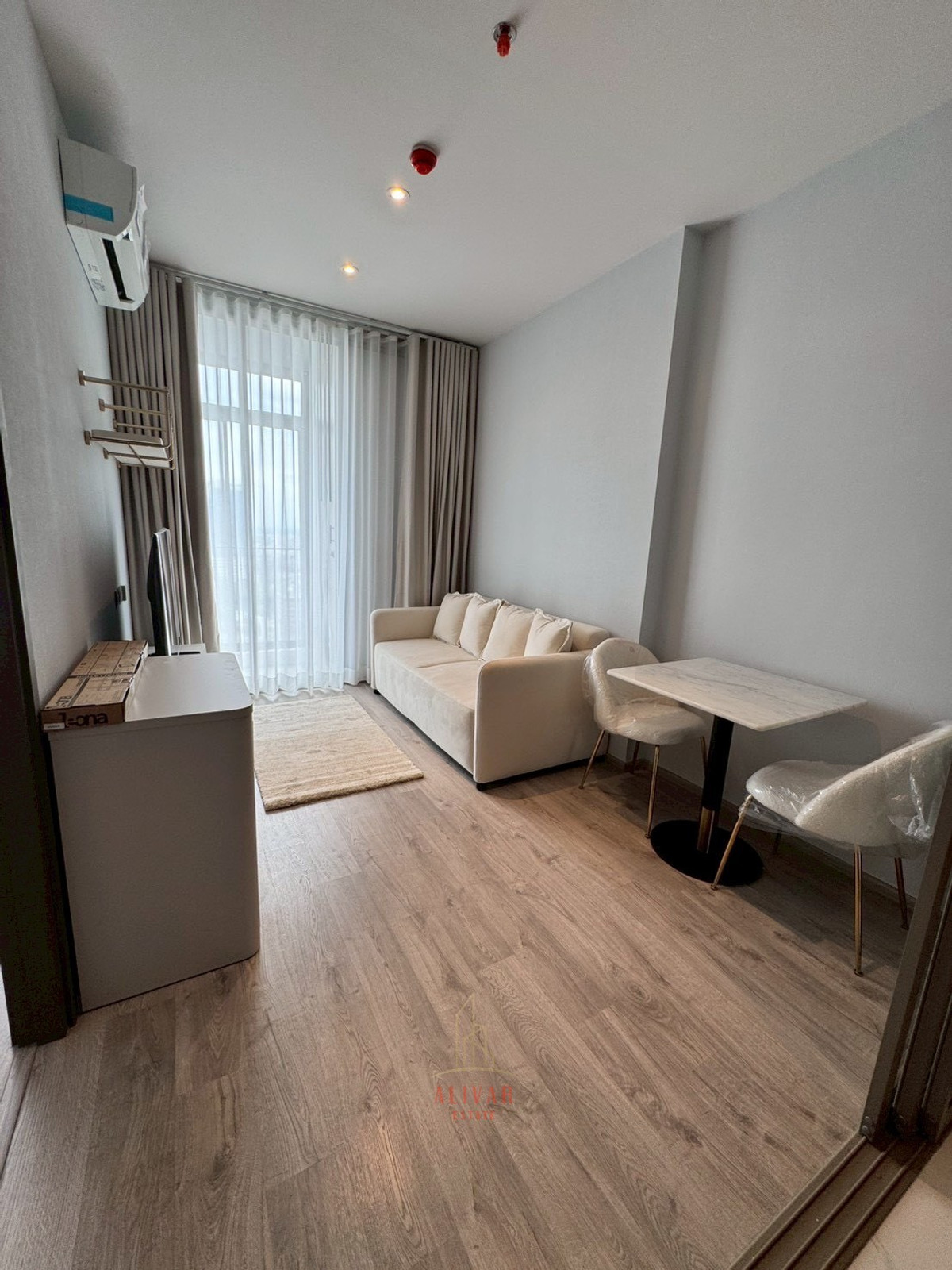 ให้เช่าคอนโดสุขุมวิท อโศก ทองหล่อ : RC112925 Condo for rent at RHYTHM EKKAMAI ESTATE near BTS Ekkamai