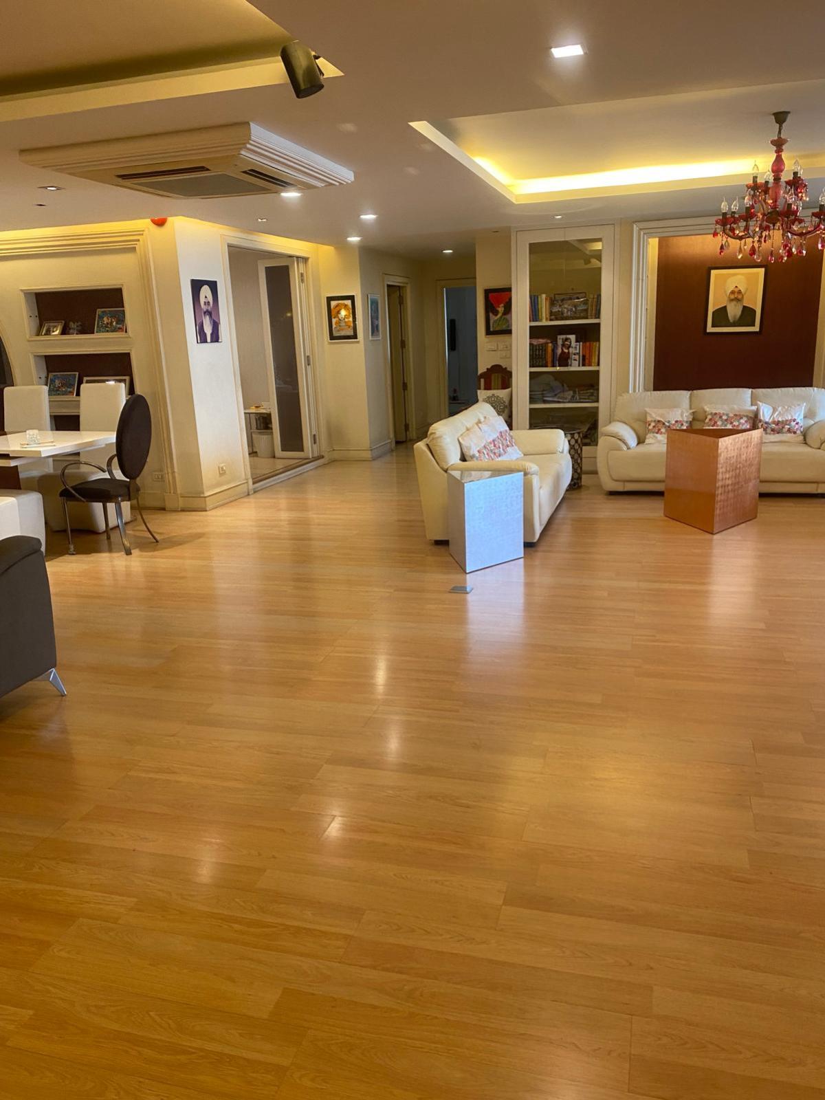 For SaleCondoSukhumvit, Asoke, Thonglor : Ds Tower 1 / Large unit in the Phrom Phong area. / 3 Bed 293 sq.m. Tel 0937890899