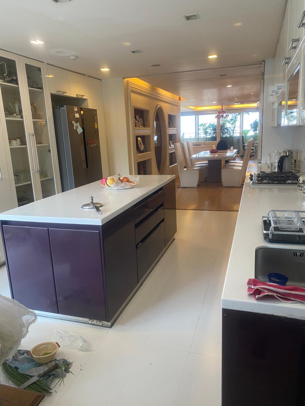 For SaleCondoSukhumvit, Asoke, Thonglor : Ds Tower 1 / Large unit in the Phrom Phong area. / 3 Bed 293 sq.m. Tel 0937890899