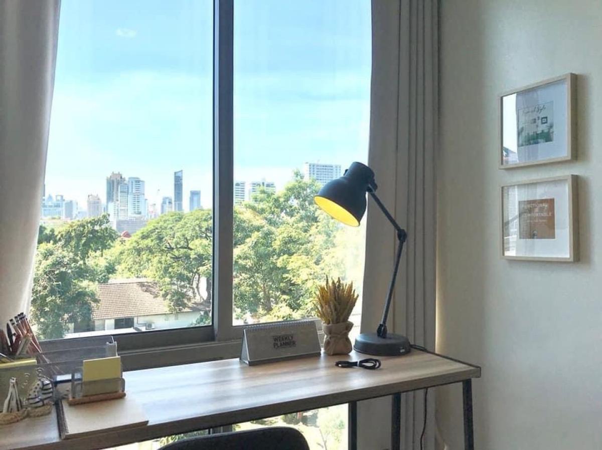 For SaleCondoSukhumvit, Asoke, Thonglor : Downtown 49 / Pet-friendly in the heart of Phrom Phong–Thonglor. / 2 Bed 55 sq.m. Tel 0937890899