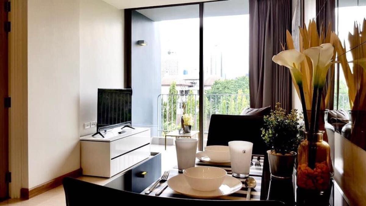 For SaleCondoSukhumvit, Asoke, Thonglor : Downtown 49 / Pet-friendly in the heart of Phrom Phong–Thonglor. / 1 Bed 48 sq.m. Tel 0937890899