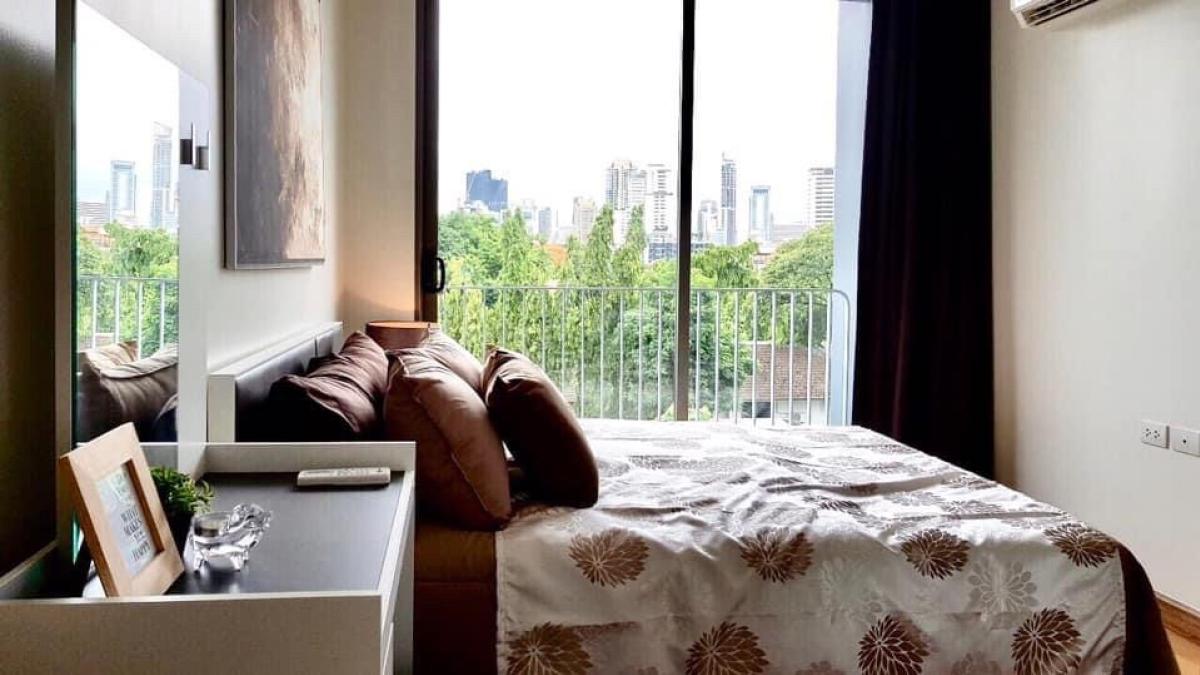 For SaleCondoSukhumvit, Asoke, Thonglor : Downtown 49 / Pet-friendly in the heart of Phrom Phong–Thonglor. / 1 Bed 48 sq.m. Tel 0937890899