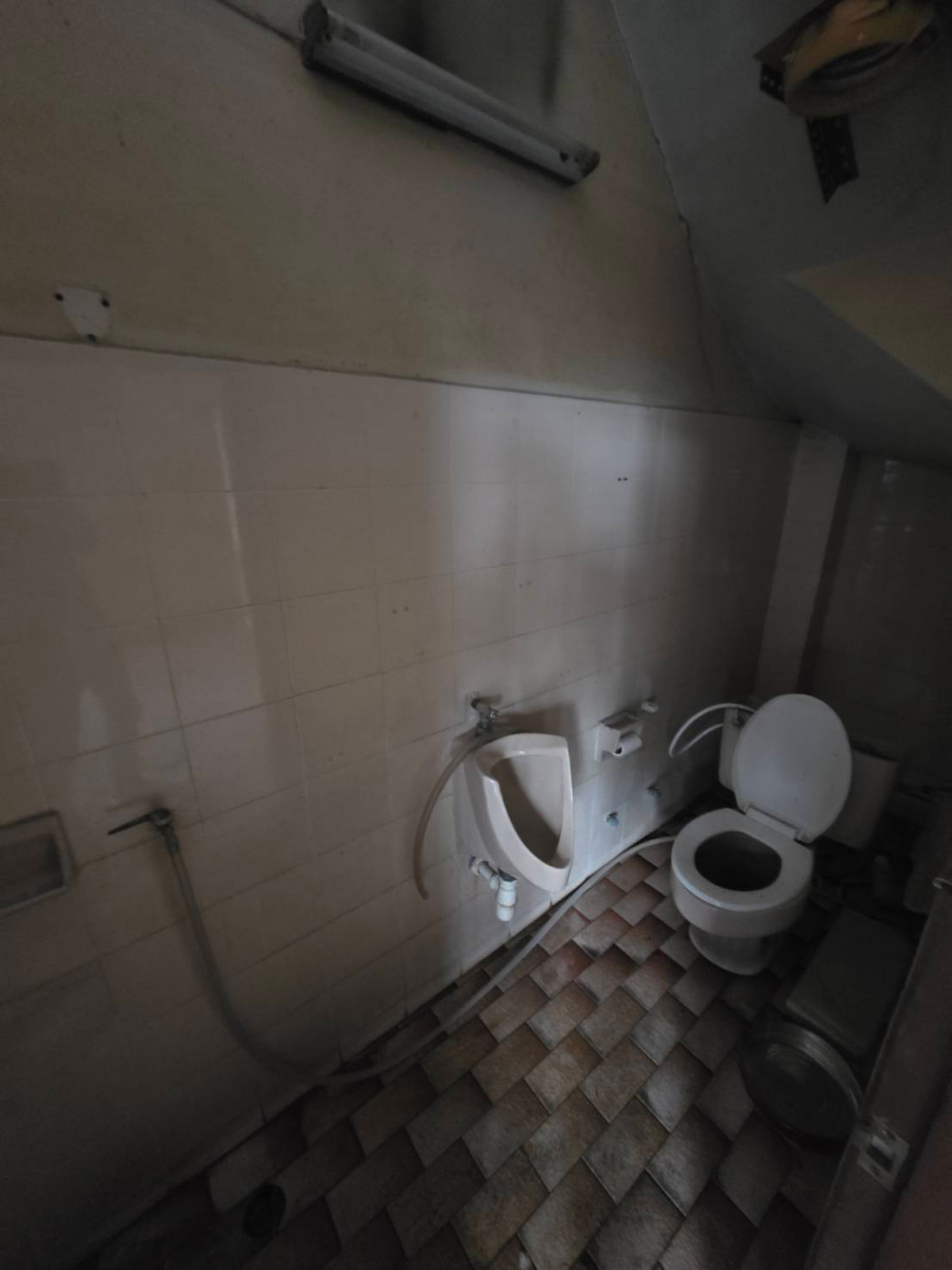 ให้เช่าอาคารพาณิชย์เยาวราช บางลำพู : ให้เช่า อาคารพาณิชย์ โซนเยาวราช ใกล้ Mrt วัดมังกร 4 นาที