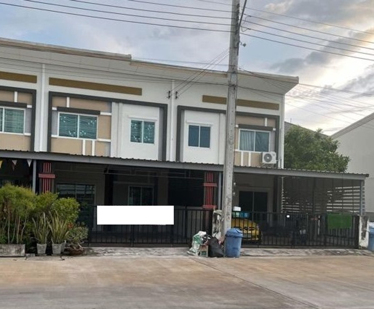 For SaleTownhomeBangna, Bearing, Lasalle : 21.4 sq m, 4 bedrooms, 2 bathrooms, 2-story townhome, Lalin Town Lio Bliss Theparak-Bang Bo.