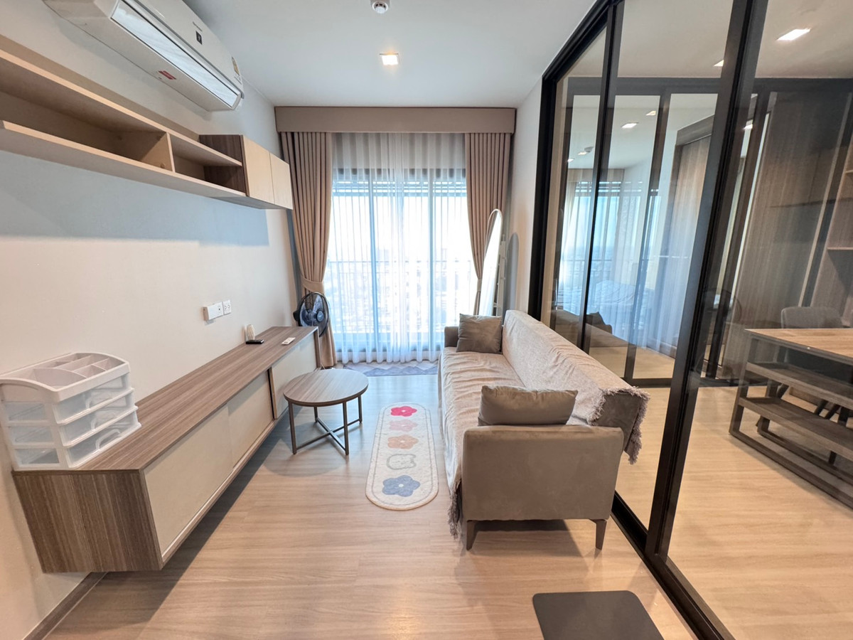 For RentCondoThaphra, Talat Phlu, Wutthakat : Life Sathorn Sierra, beautiful room, open view, fully furnished, complete electrical appliances. You can inquire.