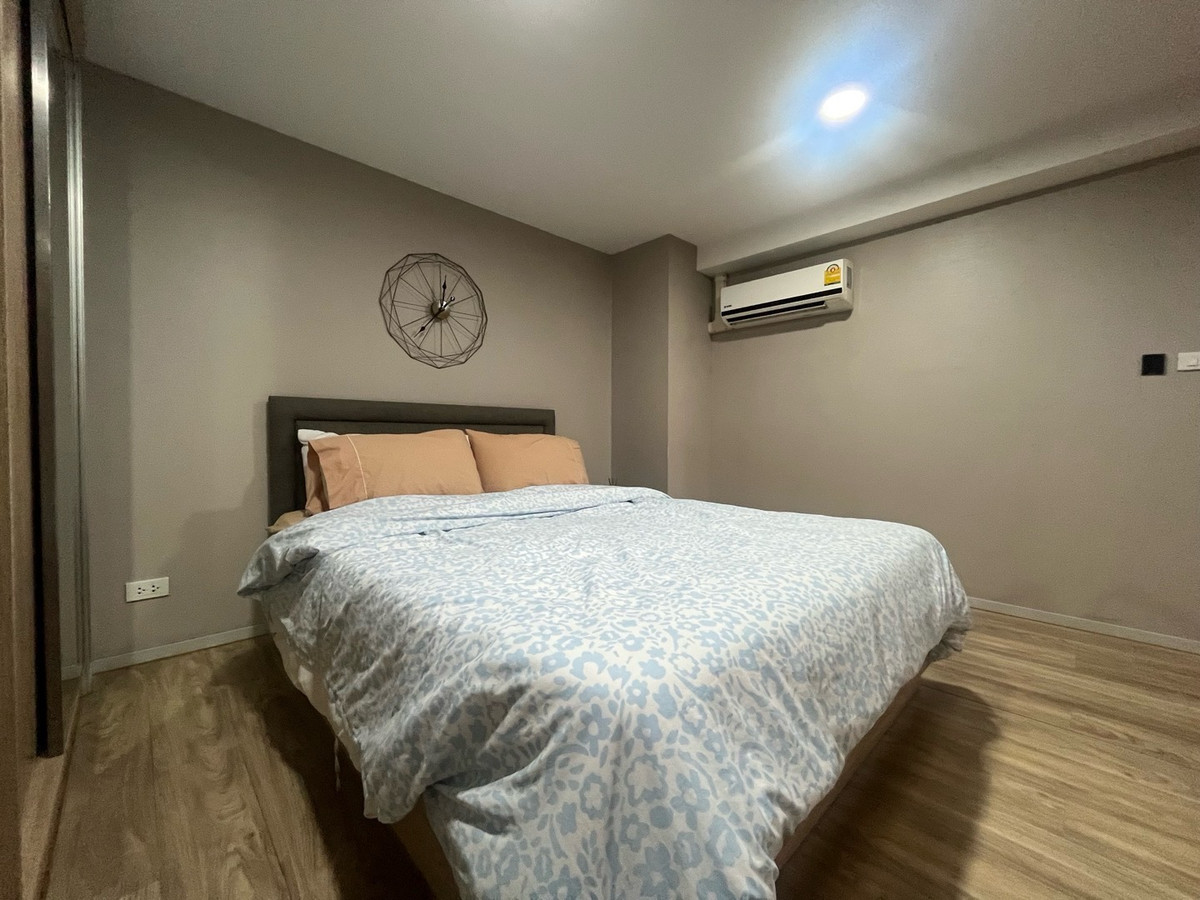 คอนโดสาทร นราธิวาส : For Rent Loft Condo BTS Surasak