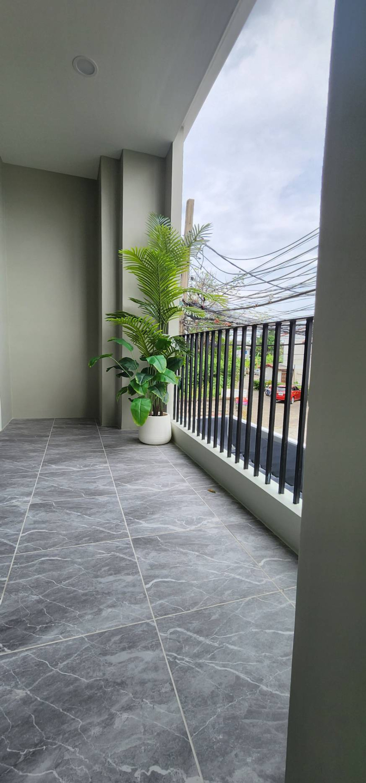 ขายทาวน์โฮมนวมินทร์ รามอินทรา : ขายทาวเฮ้าส์หมู่บ้านเลิศอุบล  รีโนเวทใหม่ 16 ตรว. 