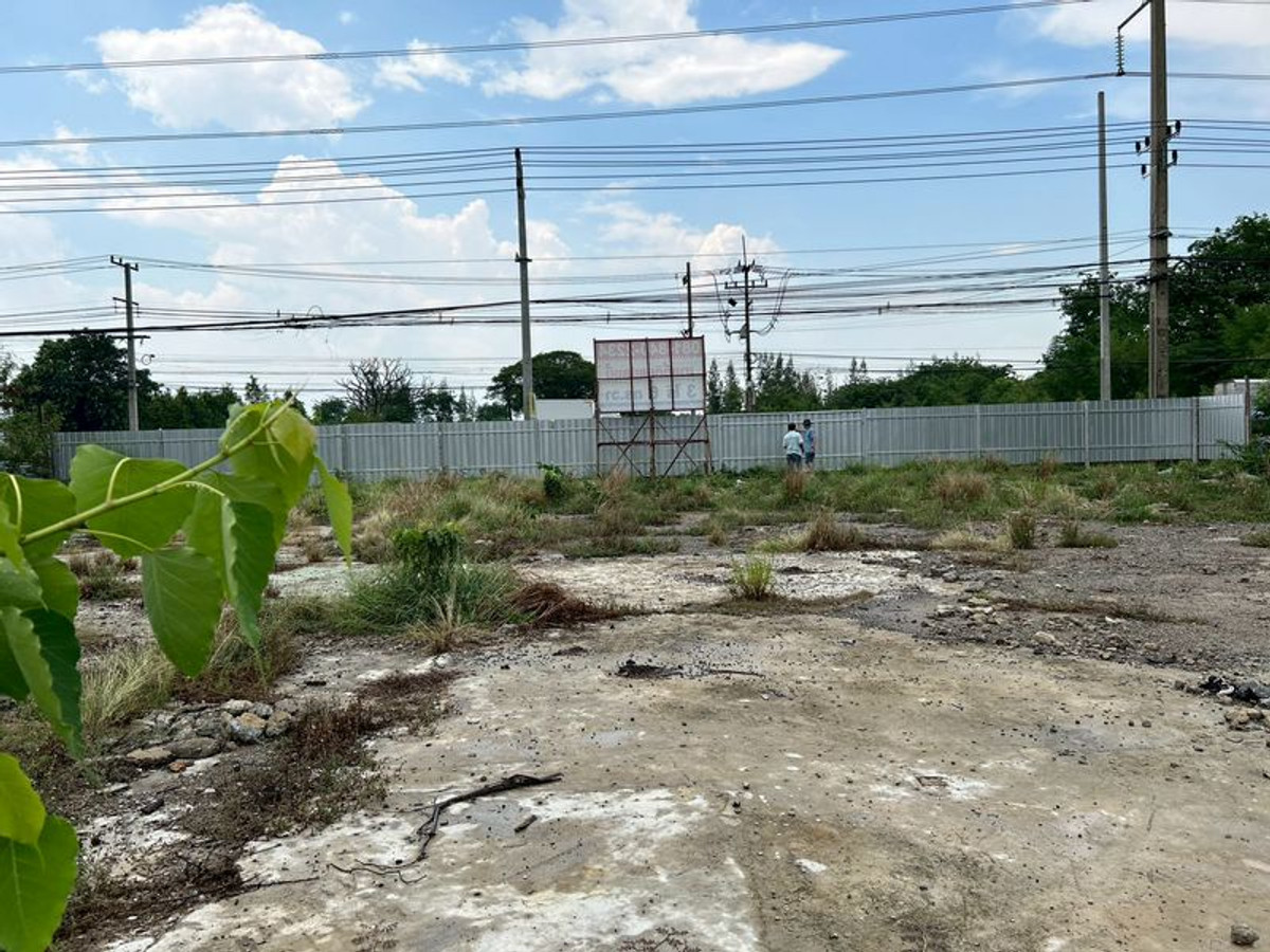 For SaleLandPathum Thani,Rangsit, Thammasat : Empty land for sale, area 3 rai 6 square wah, next to Khlong Luang Road, Khlong Sam Subdistrict, Khlong Luang District, Pathum Thani.