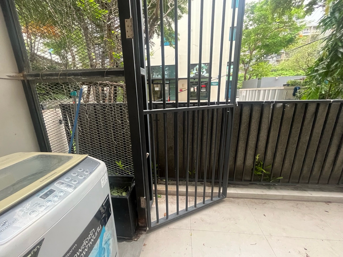 คอนโดสาทร นราธิวาส : For Rent Loft Condo BTS Surasak