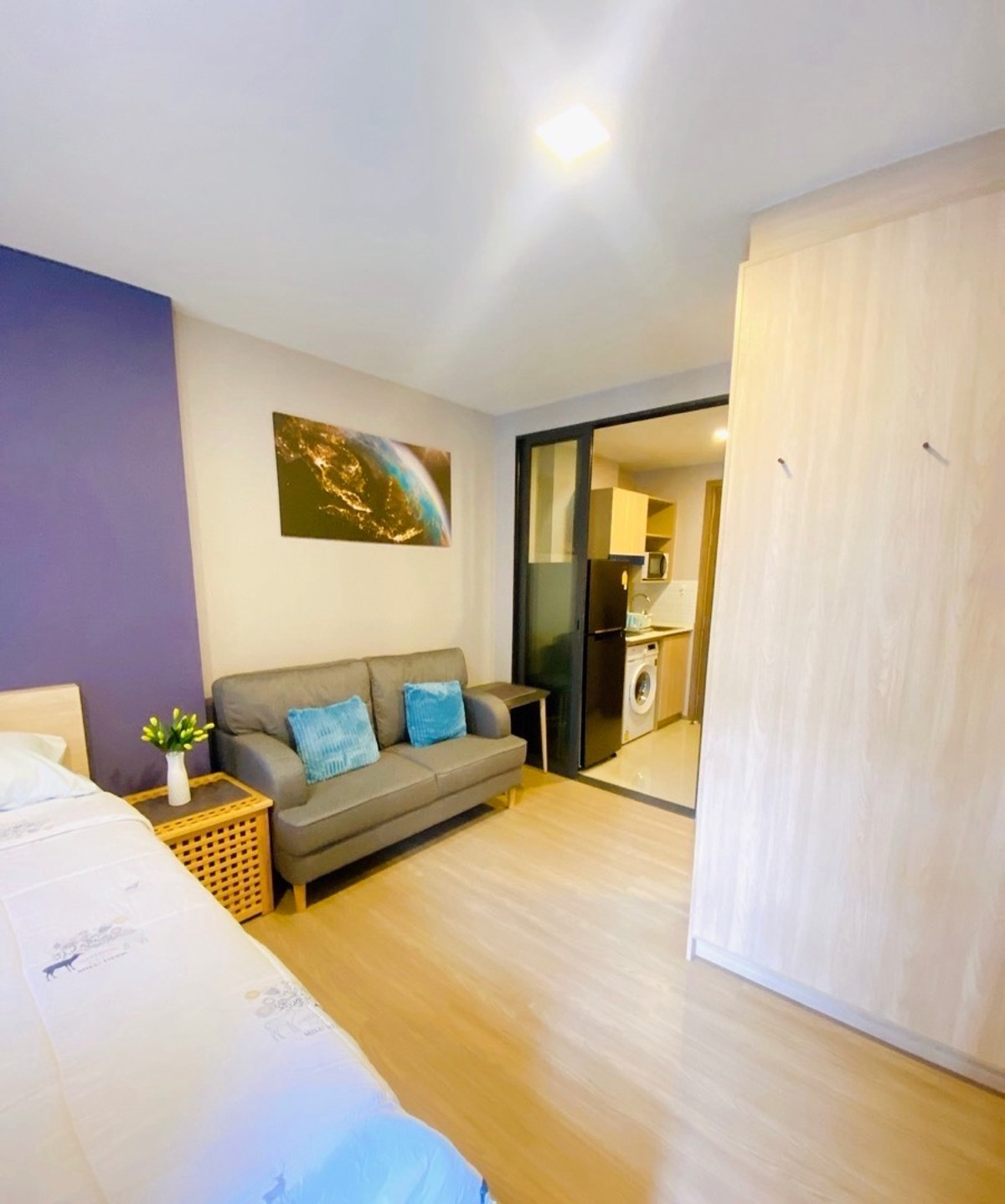 For SaleCondoBangna, Bearing, Lasalle : 📍📍For sale THE MUVE Bangna (The Move Bangna)📍📍👉 Low Rise Condo👉 1 bedroom, 1 bathroom, 25.19 sq m.👉 7th floor, swimming pool view👉Fully Furnished💸 1,890,000 baht📍This price includes all expenses on the day of ownership transfer.