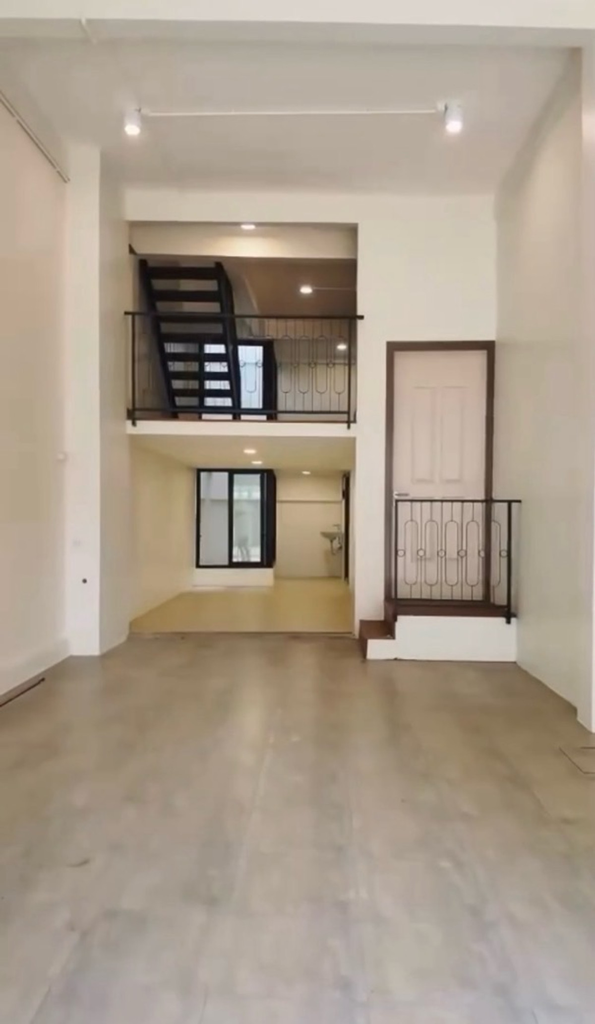 ขายอาคารพาณิชย์รัชดา ห้วยขวาง : ขายตึกอาคารพาณิชย์ ทำเลห้วยขวาง 4ชั้น 3นอน 5น้ำ 6.99ล้านบาท (รีโนเวท) เรียบร้อยแล้ว